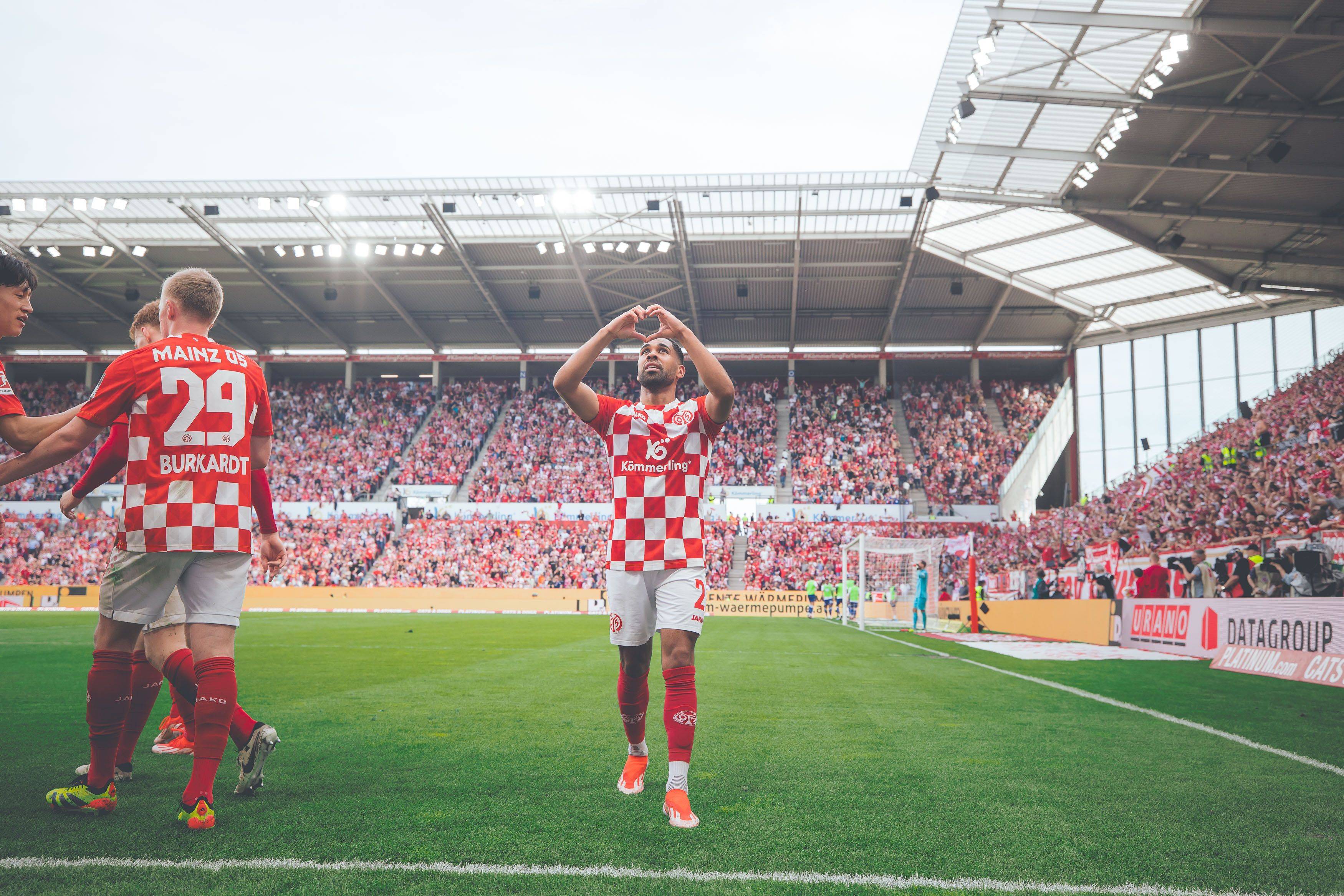 jiuyou官网入口-印第安纳步行者围绕德国杯状态回暖洛杉矶快船赛后调整名单，媒体一致点评：法兰克福赛后战术微调