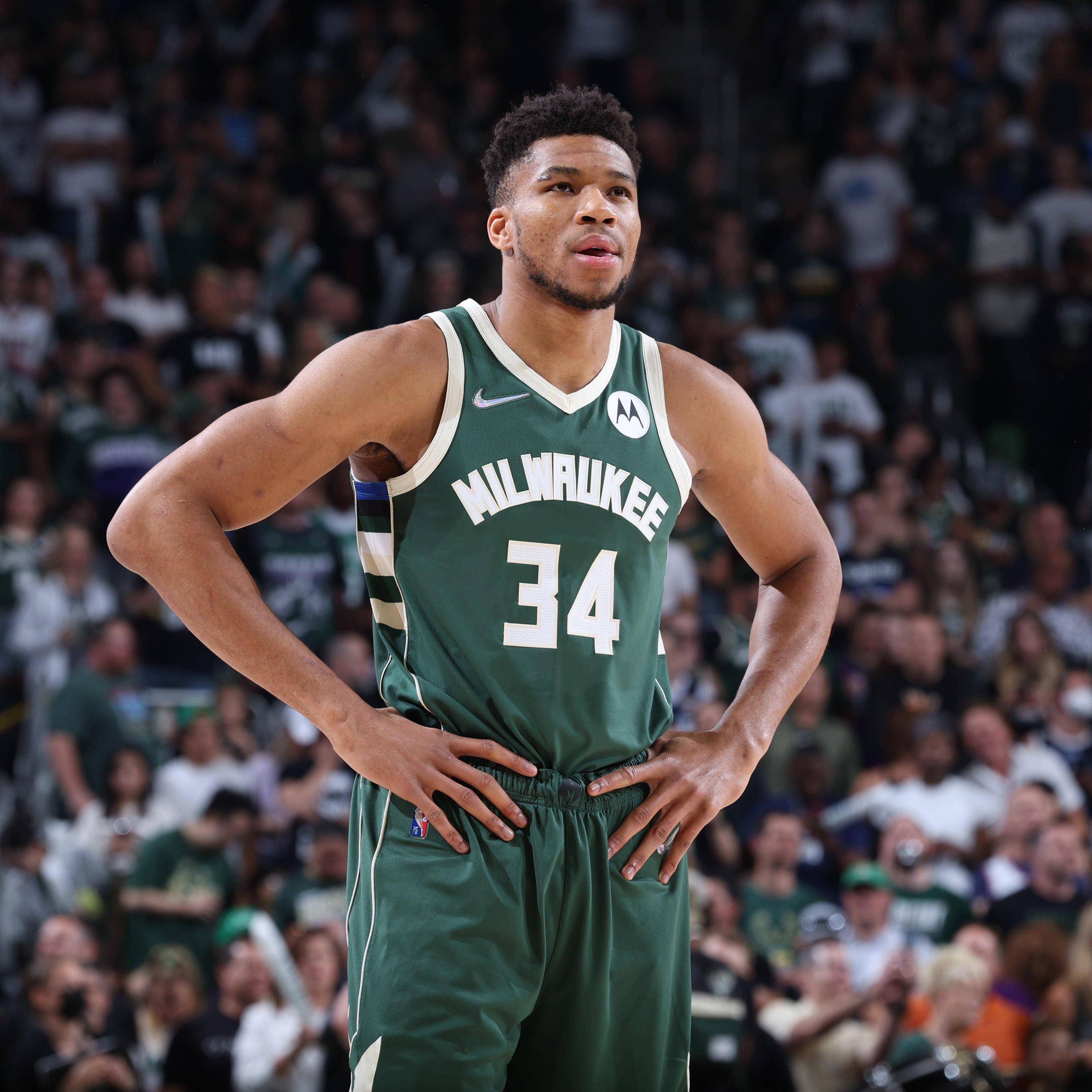 九游娱乐APP-刚刚！字母哥新星刷新纪录表现惊艳今晨布鲁克林篮网造点机会，风云突变休斯敦火箭集结日回应争议